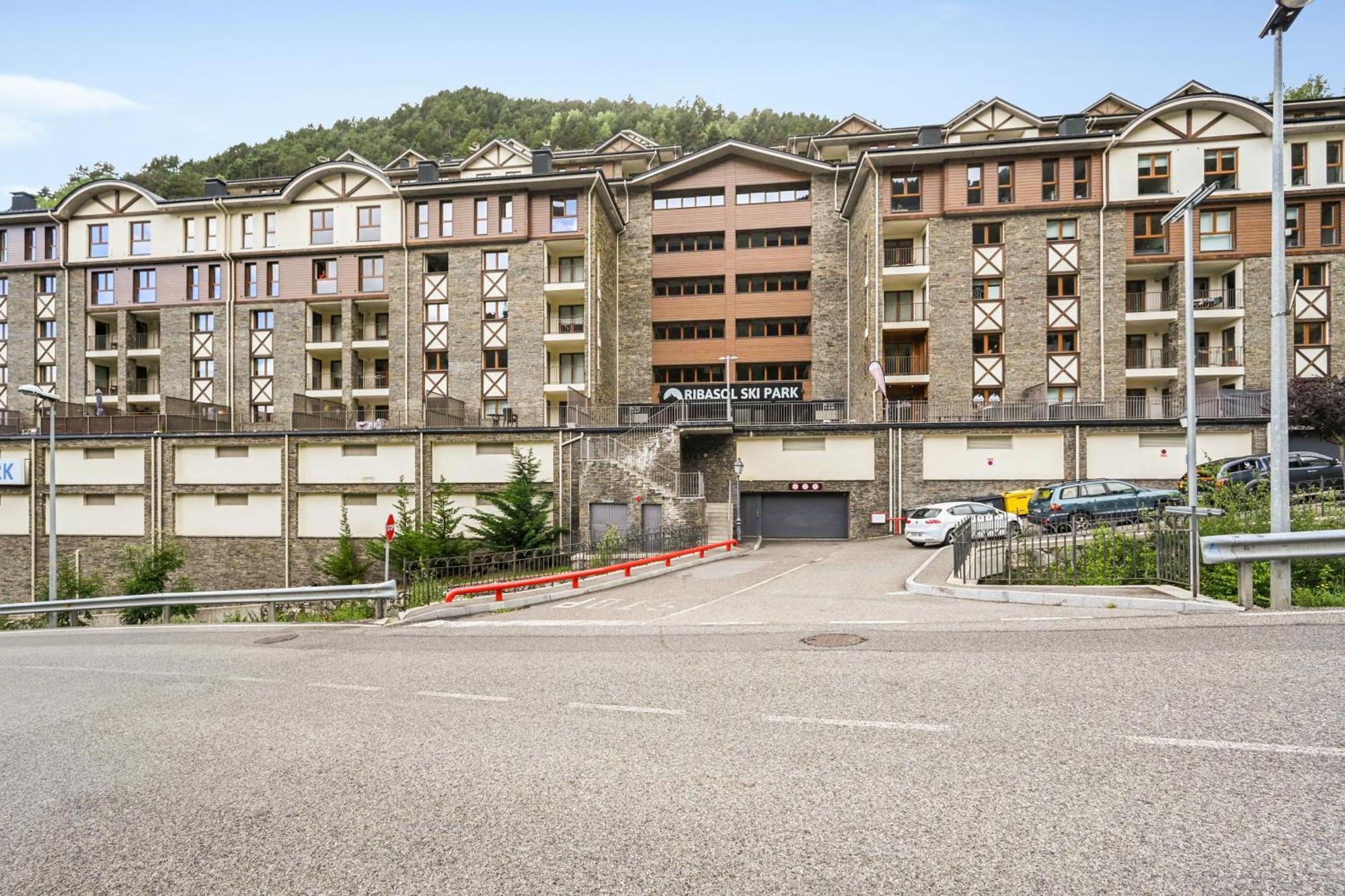 Charming Studio With Mountain View In Arinsal 40M² Buitenkant foto